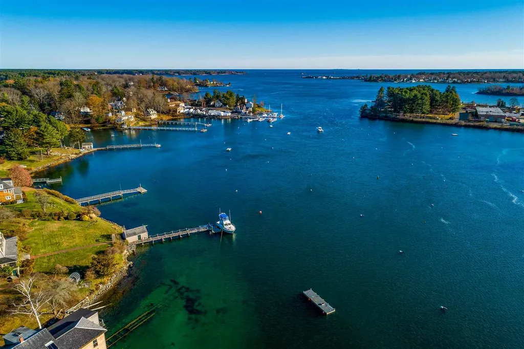 171 Whipple Road Kittery ME 03904-1343