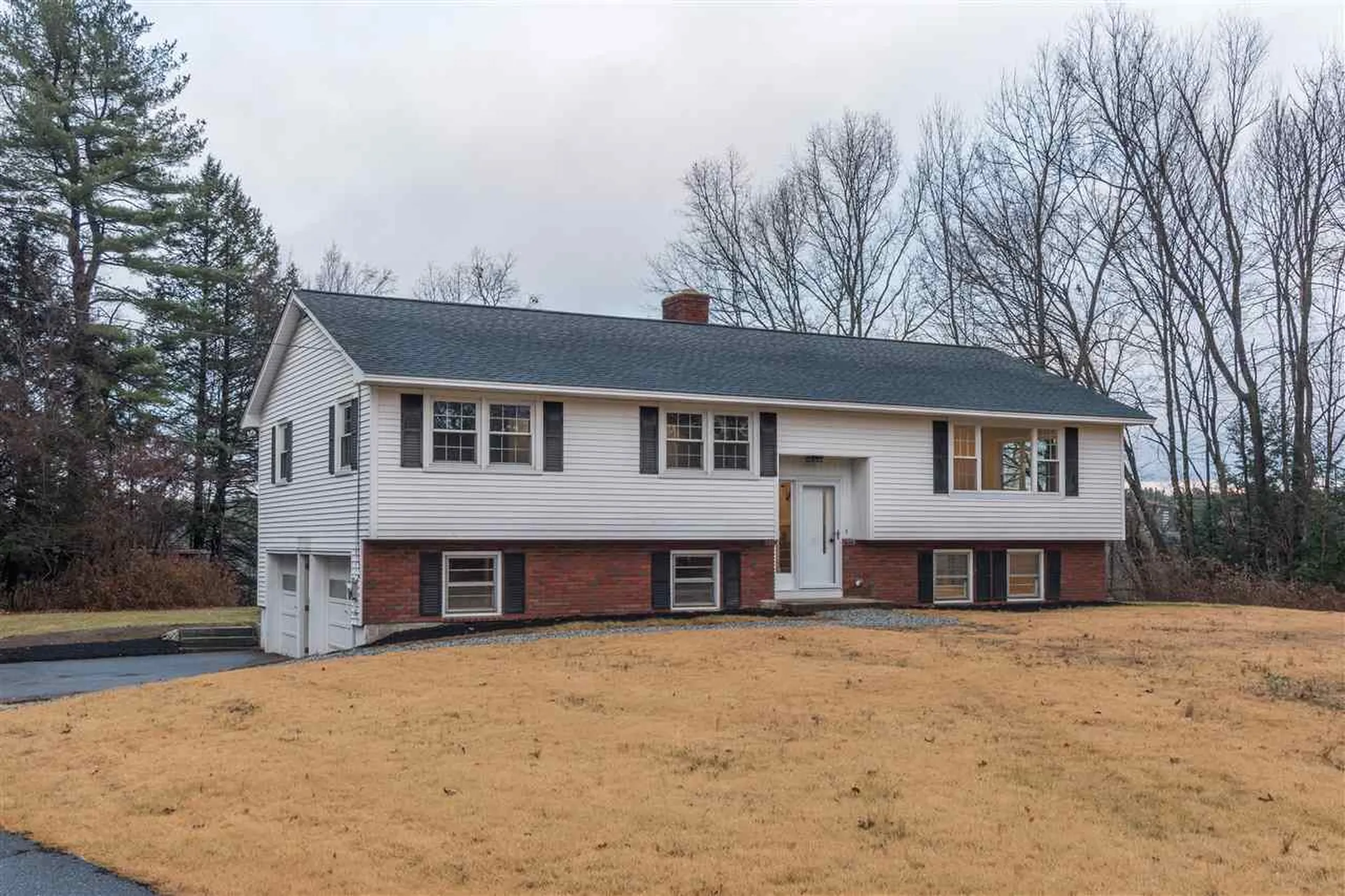 9 E View Drive Bow NH 03304