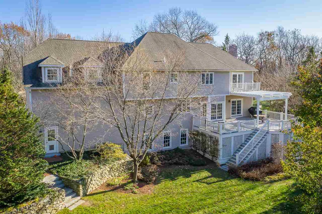2 Sherwood Road Windham NH 03087