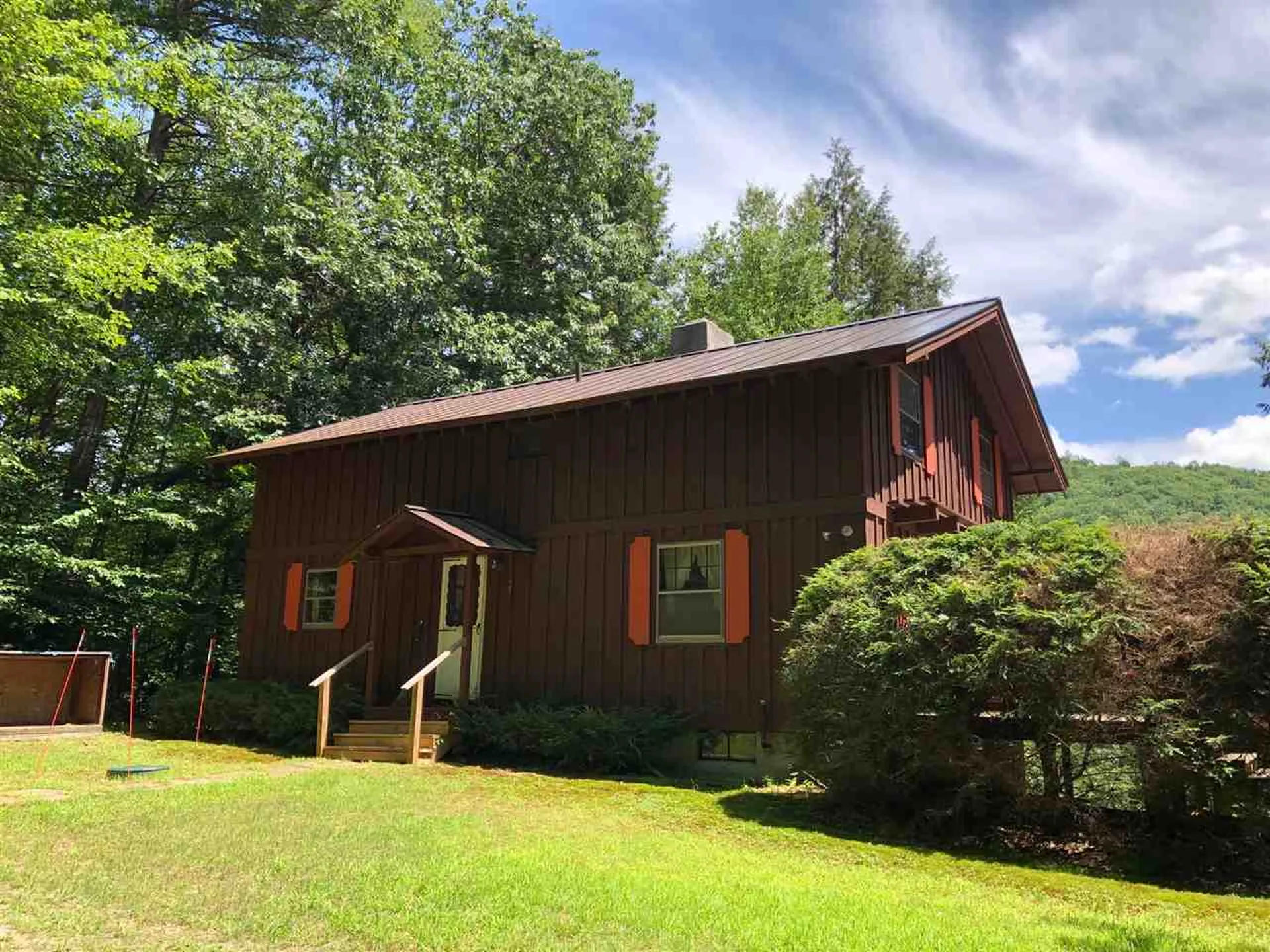 25 Moss Hollow Lane Newfane VT 05345