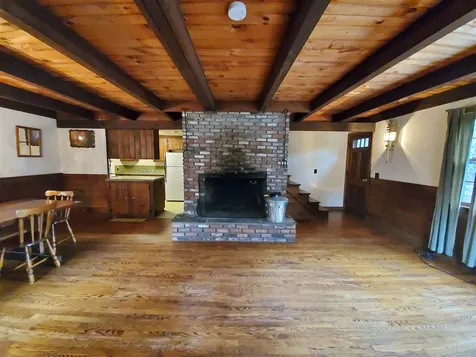 25 Moss Hollow Lane Newfane VT 05345