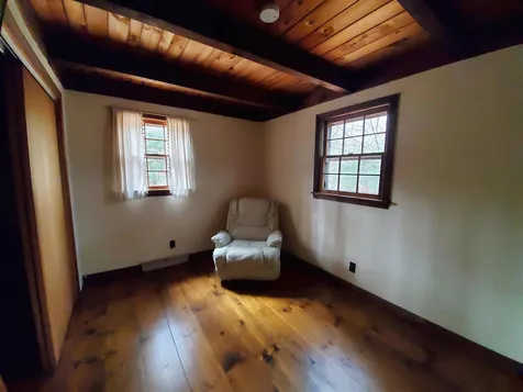 25 Moss Hollow Lane Newfane VT 05345