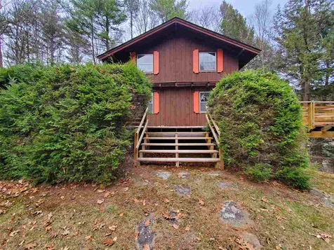 25 Moss Hollow Lane Newfane VT 05345