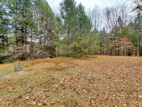 25 Moss Hollow Lane Newfane VT 05345