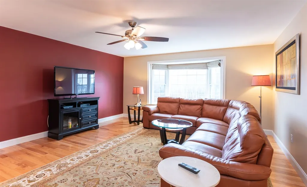 19a Clearview Circle Hudson NH 03051