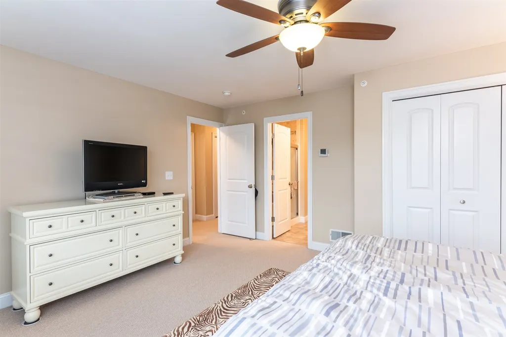 19a Clearview Circle Hudson NH 03051