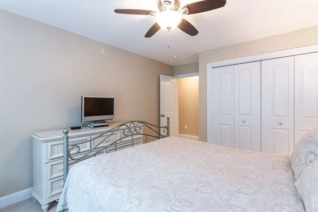 19a Clearview Circle Hudson NH 03051