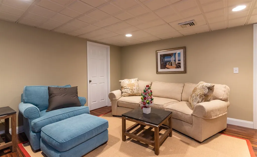 19a Clearview Circle Hudson NH 03051