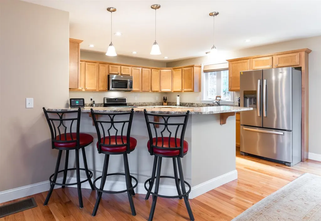 19a Clearview Circle Hudson NH 03051