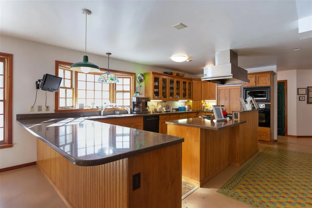 651 River Road Lyme NH 03768