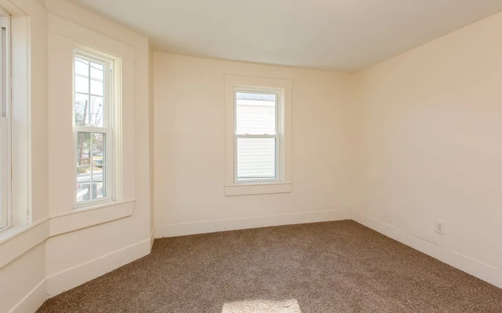 7 Cherry Street Nashua NH 03060