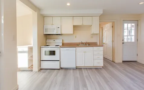 7 Cherry Street Nashua NH 03060