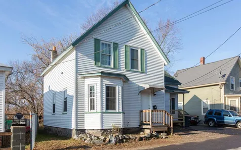 7 Cherry Street Nashua NH 03060