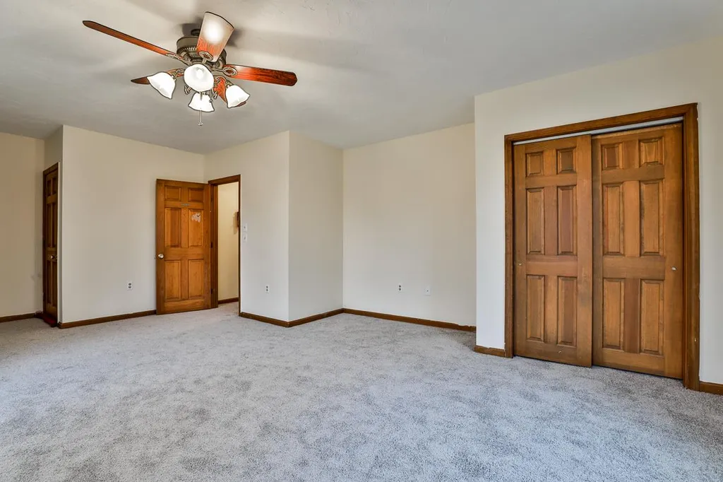 9 Park Place Raymond NH 03077
