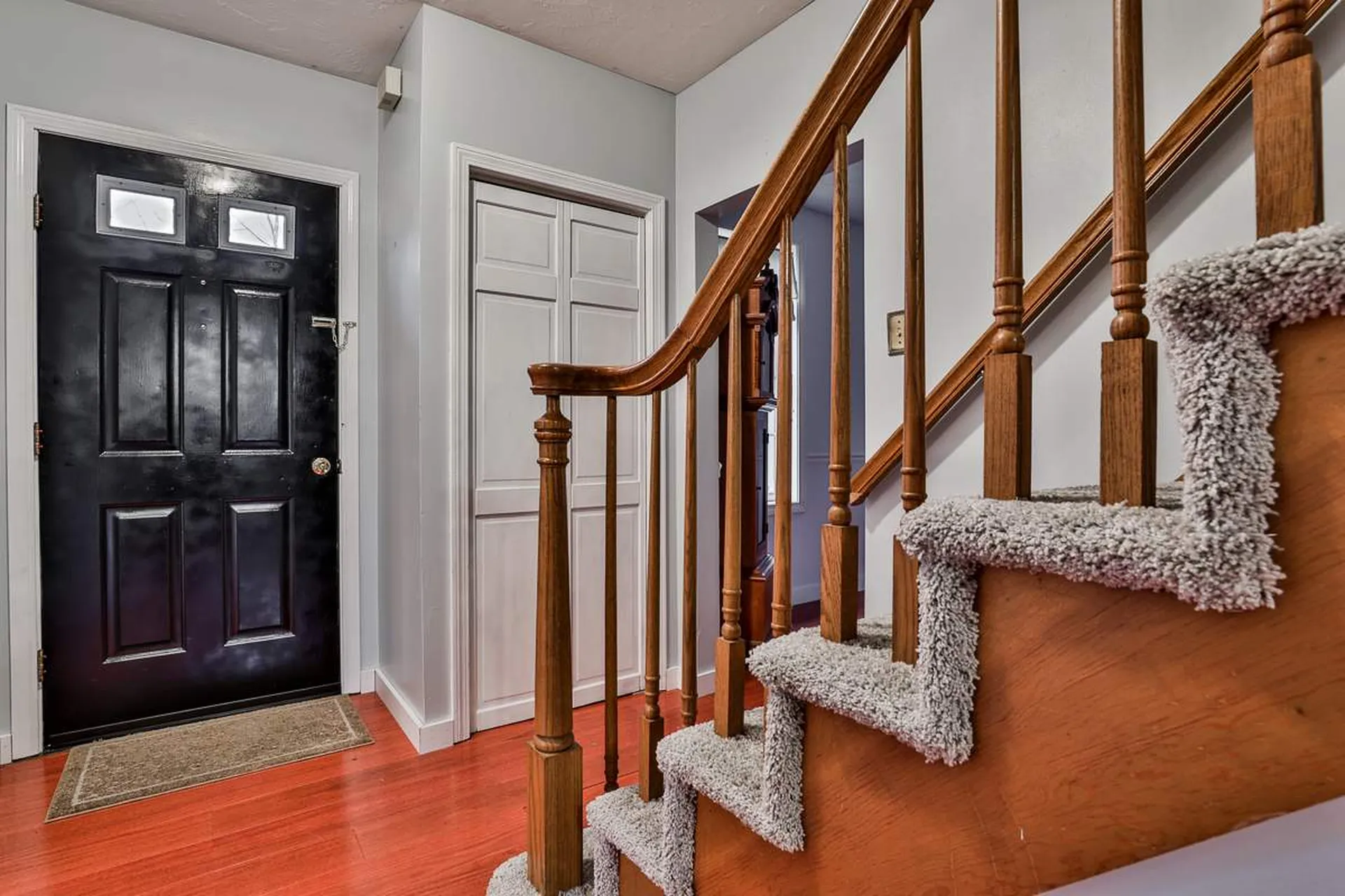 9 Park Place Raymond NH 03077