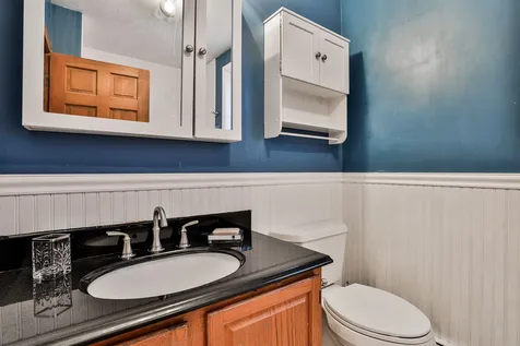 9 Park Place Raymond NH 03077