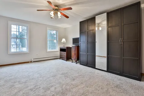 9 Park Place Raymond NH 03077