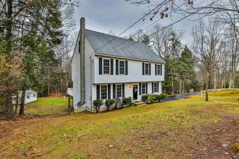 9 Park Place Raymond NH 03077