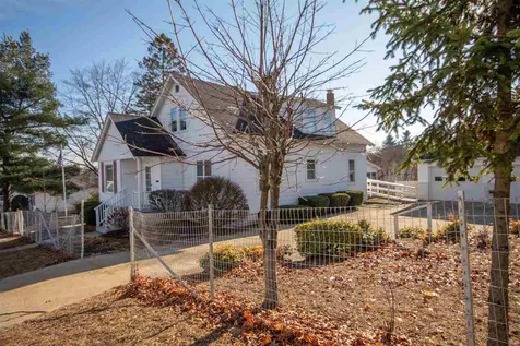 59 Elmwood Avenue Manchester NH 03103