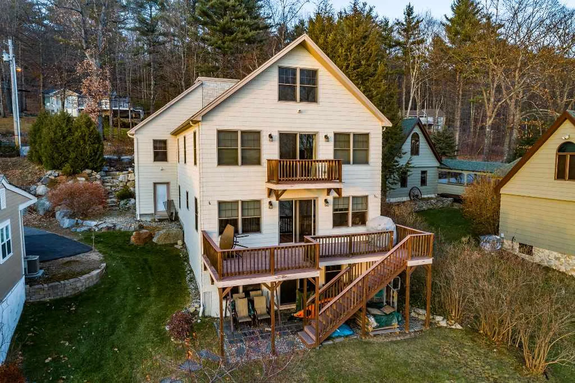 95b Pleasant Street Meredith NH 03253