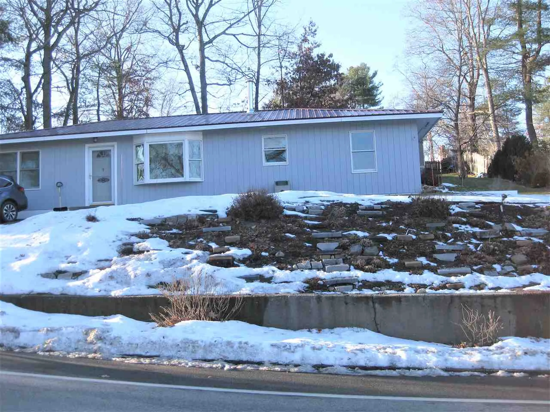 112 Westwood Drive Nashua NH 03062