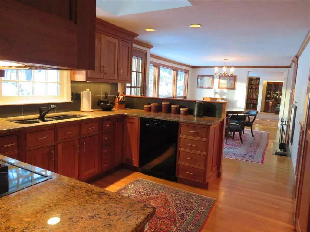 3 Runawit Road Exeter NH 03833