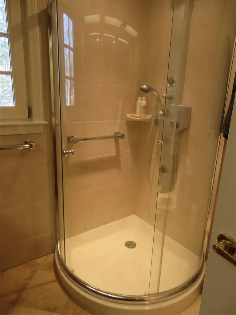 3 Runawit Road Exeter NH 03833