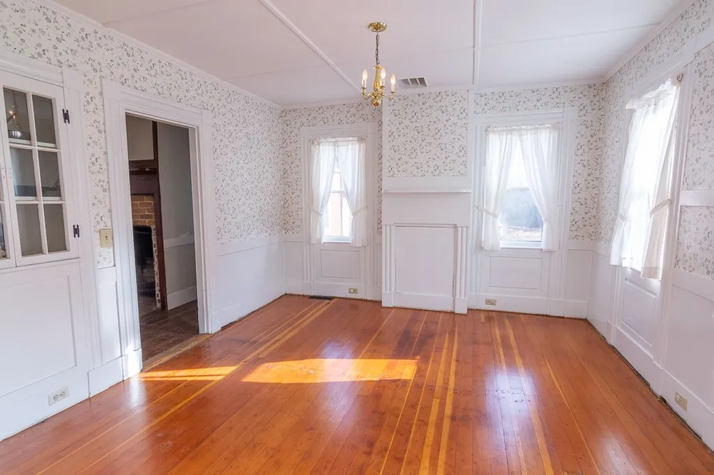 865 Parker Mountain Road Strafford NH 03884