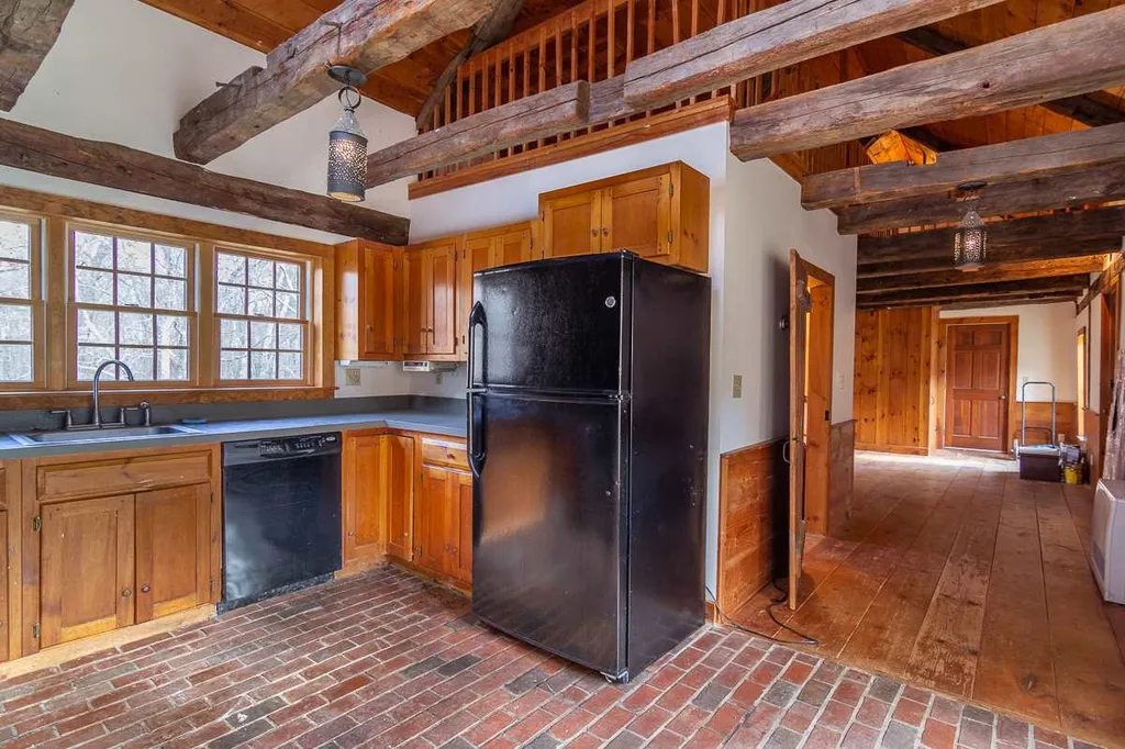 865 Parker Mountain Road Strafford NH 03884