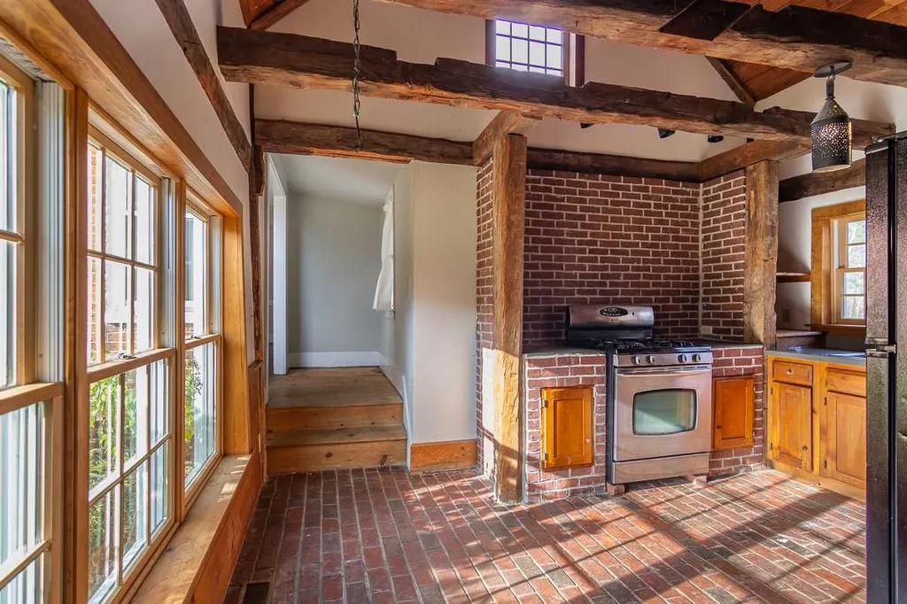 865 Parker Mountain Road Strafford NH 03884