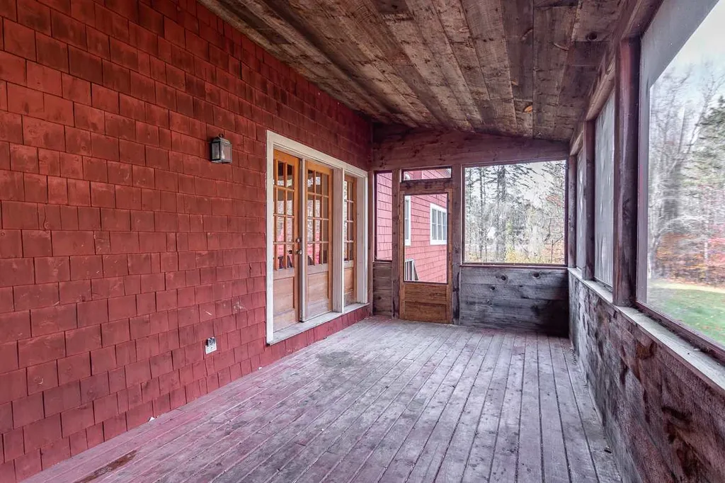 865 Parker Mountain Road Strafford NH 03884