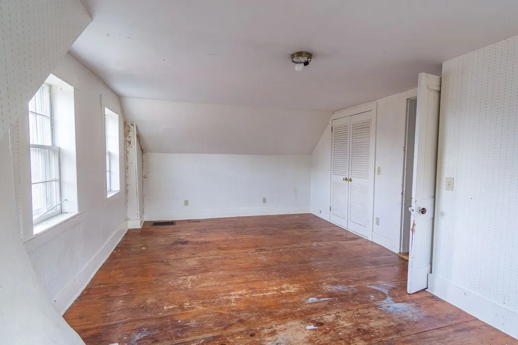 865 Parker Mountain Road Strafford NH 03884