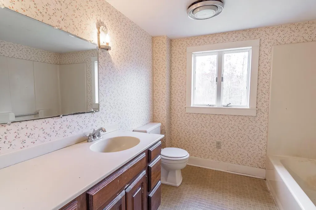 865 Parker Mountain Road Strafford NH 03884