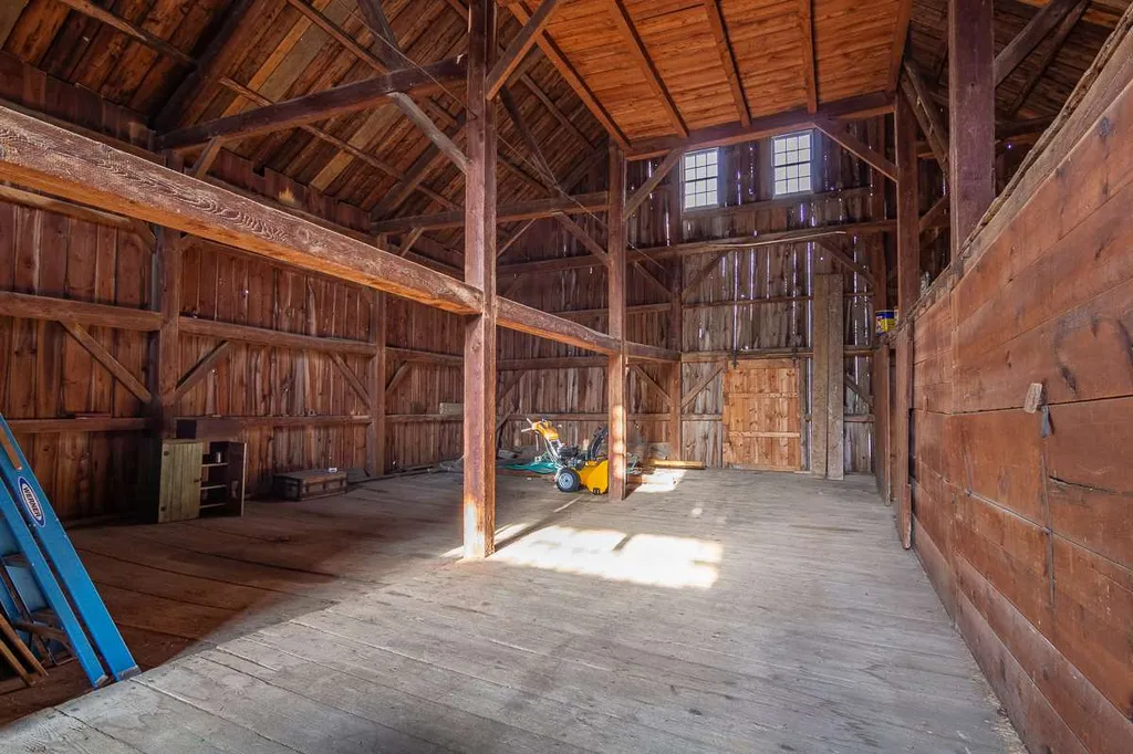 865 Parker Mountain Road Strafford NH 03884