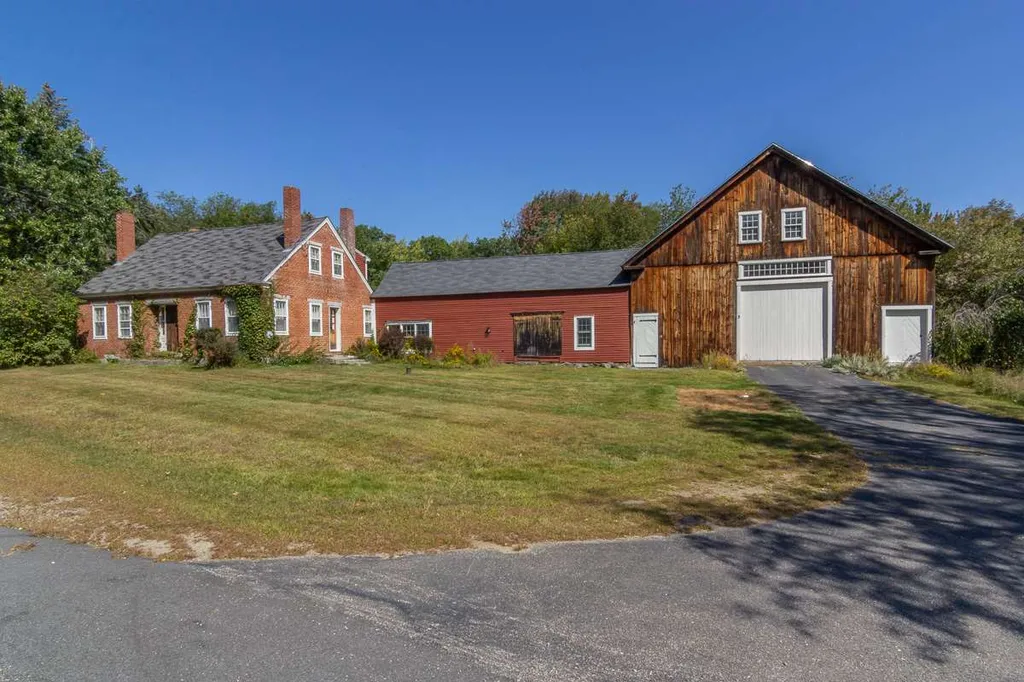 865 Parker Mountain Road Strafford NH 03884