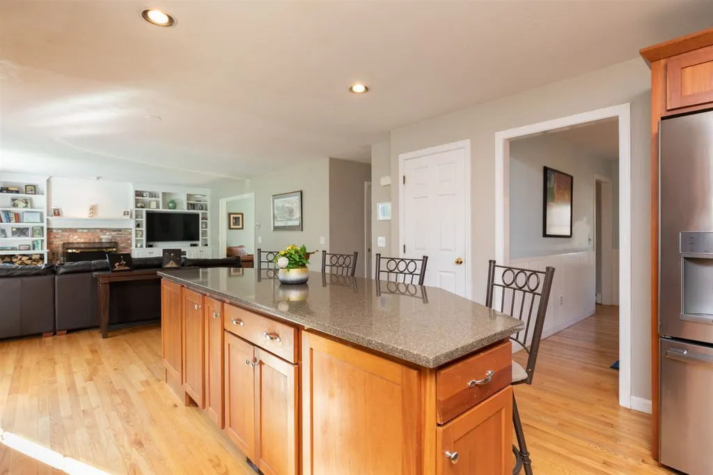 10 Vanderpool Drive Hampton NH 03842