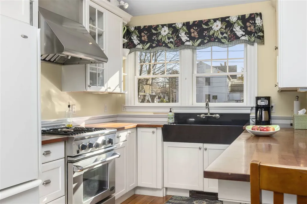 524 Broad Street Portsmouth NH 03801