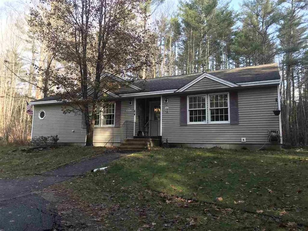 64 Range Road Alton NH 03809