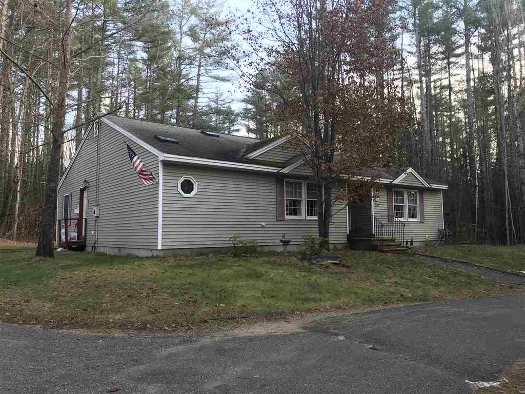 64 Range Road Alton NH 03809