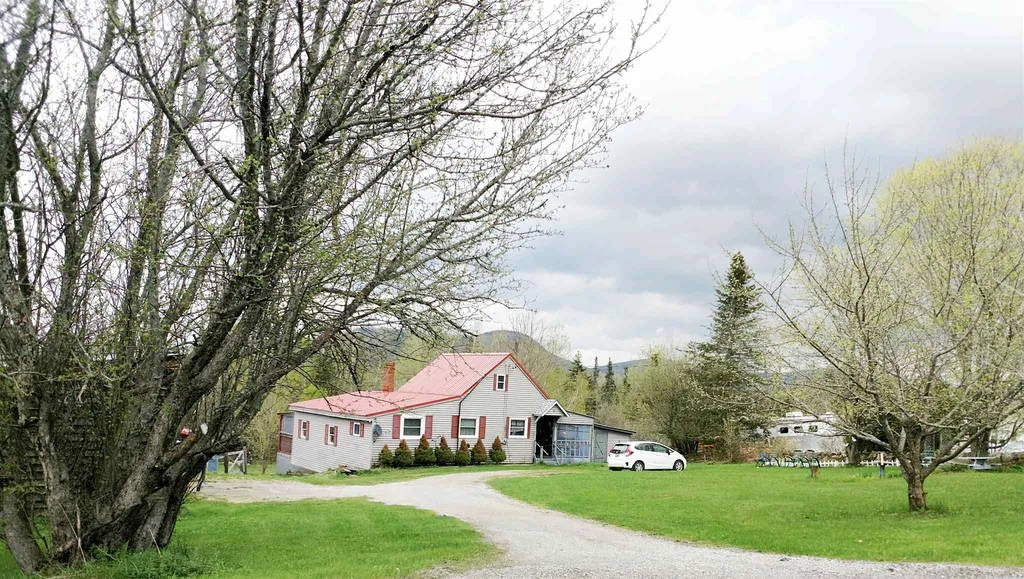 2233 Vt Route 232 Marshfield VT 05658