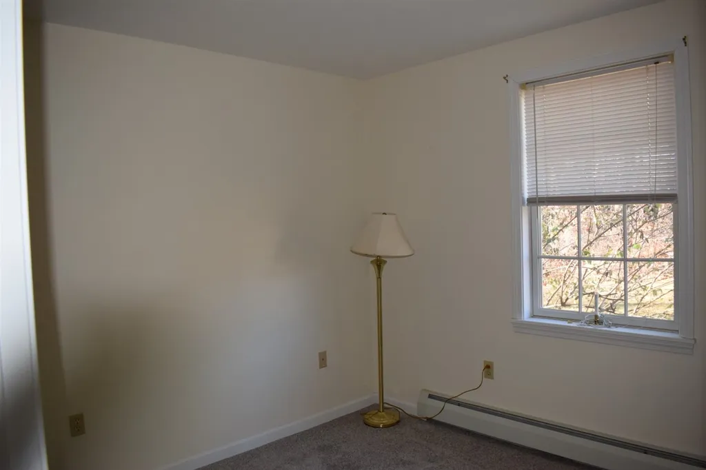 27 Barnes Avenue Alton NH 03809