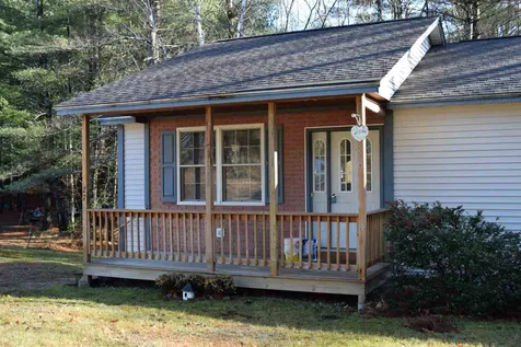27 Barnes Avenue Alton NH 03809