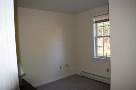 27 Barnes Avenue Alton NH 03809