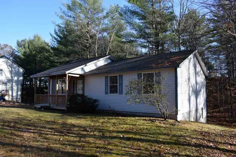 27 Barnes Avenue Alton NH 03809
