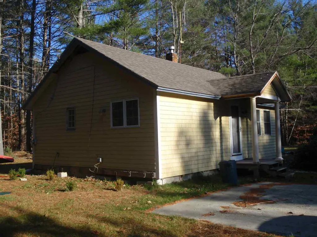 4 Spruce Lane Grafton NH 03240