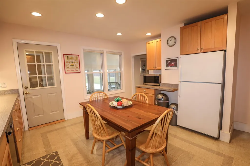 113 Daroska Road Pittsfield NH 03263