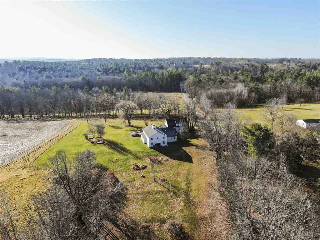 113 Daroska Road Pittsfield NH 03263