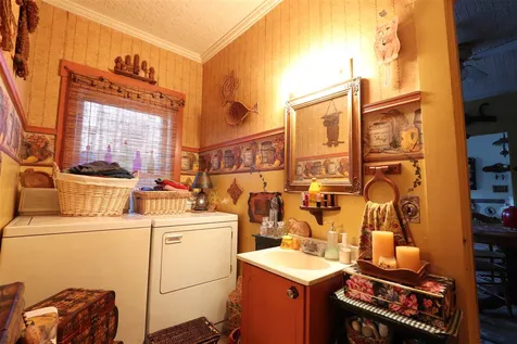 52 Governor Mattocks Road Peacham VT 05862