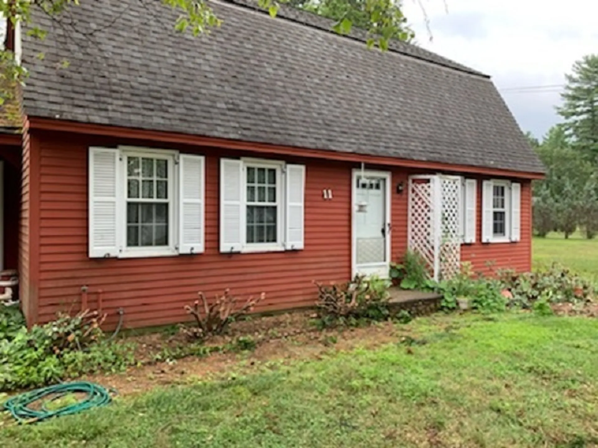 11 Spruce Circle Swanzey NH 03446