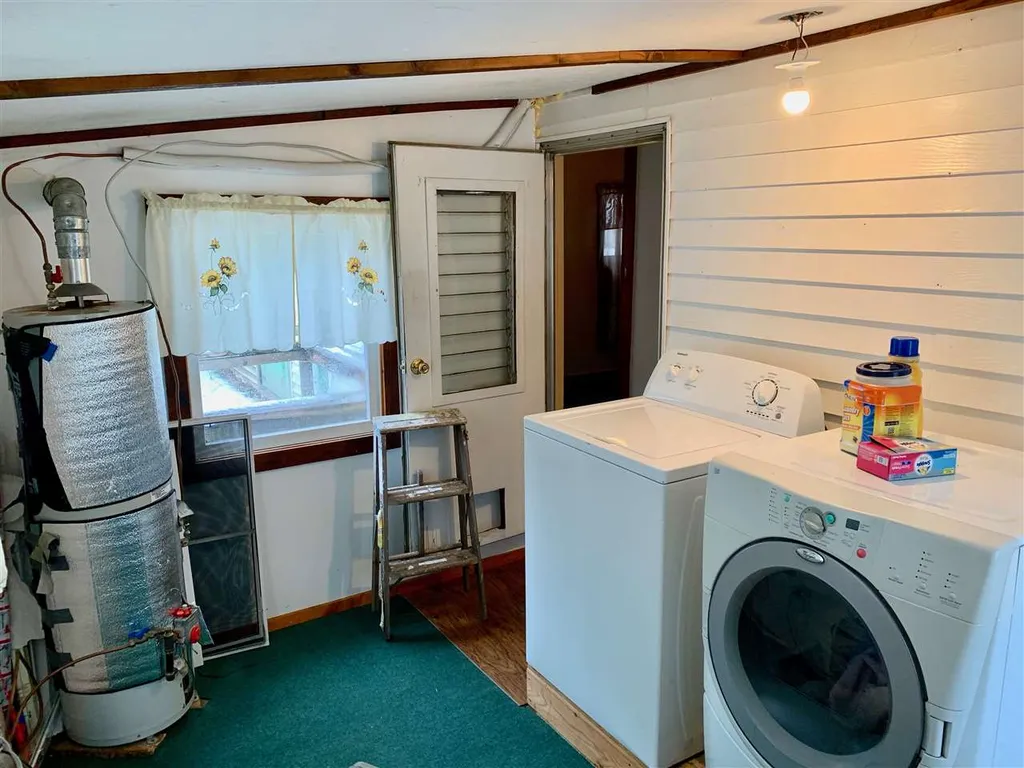 41 Bridge Street Colebrook NH 03576
